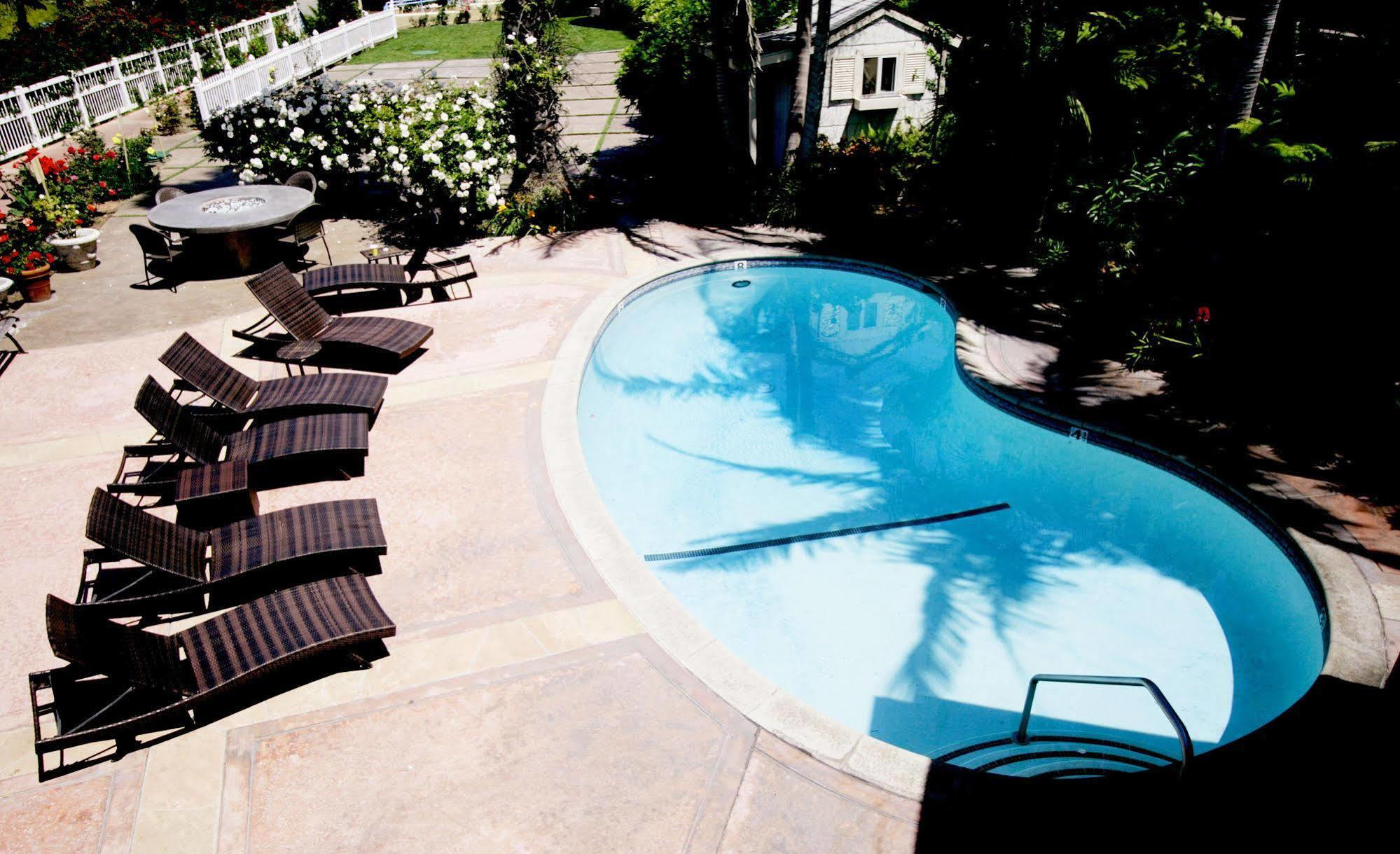 Malibu Country Inn Exterior foto